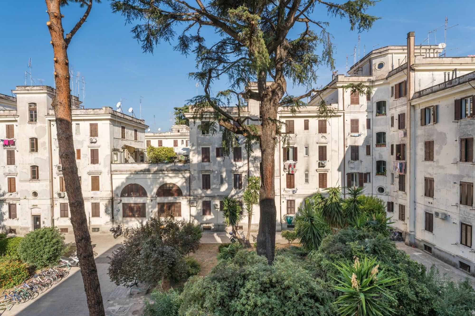 Fisher'S Apartment In Testaccio Rome Exterior photo